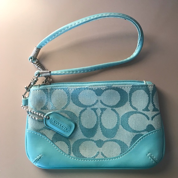 COACH wristlet - Picture 1 of 4